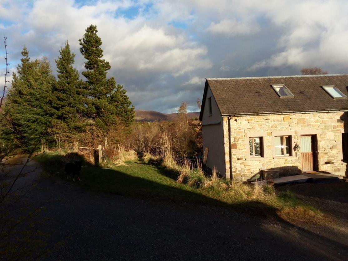 Sunrise House Hotel Inverfarigaig Екстериор снимка